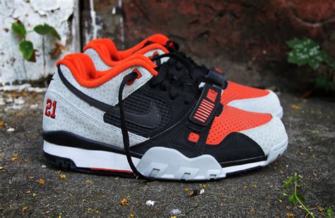 nike air trainer 2 barry sanders